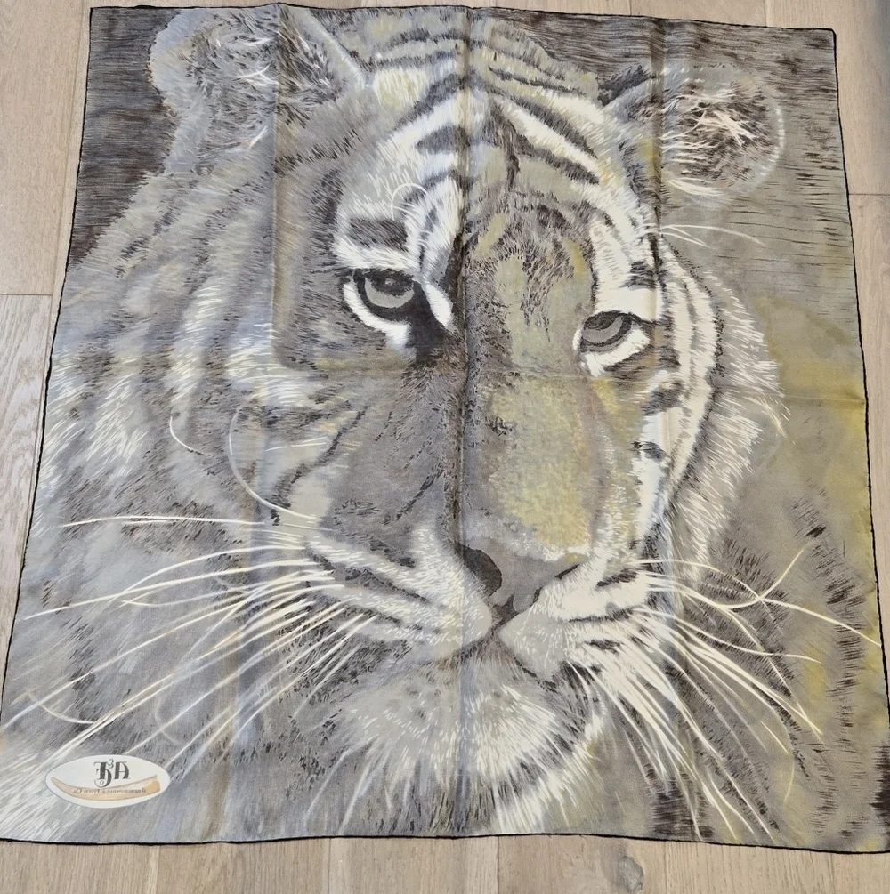 VINTAGE ABERCROMBIE & FITCH LARGE SQUARE SCARF TIGER GRAPHIC TAN BROWN WOMEN OS